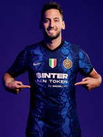 穆帅：葡萄牙体育有一人随便犯规都没事，我们仍在争冠行列